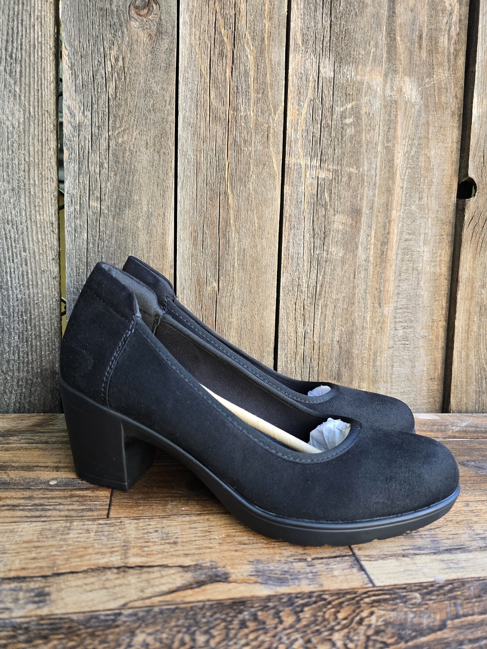 Women's Black Suede Block Heel Pumps